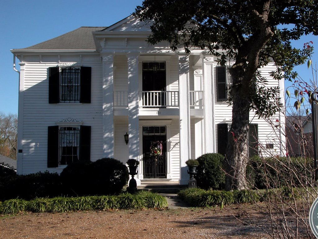 The Albert Lotz House (Battle of Franklin), 1111 Columbia Avenue, Franklin, Tennessee