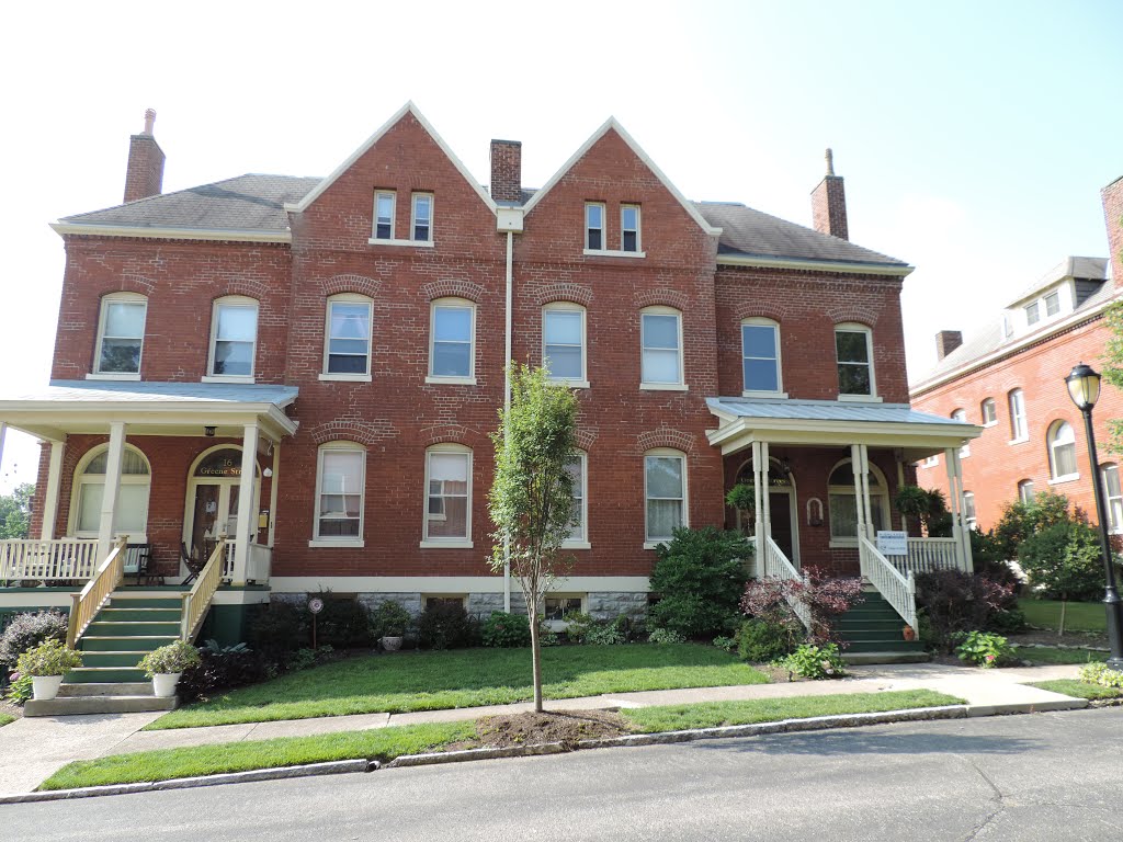 Fort Thomas, Former  Field Officers housing, the  Greene Street  homes were built in 1892. and are on the, National Register of Historic Places
