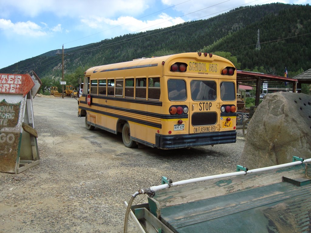 Old school bus (07/2009)