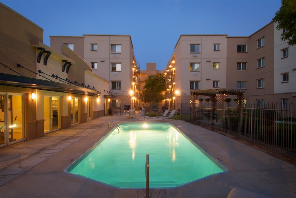 52nd Marketplace Apartments