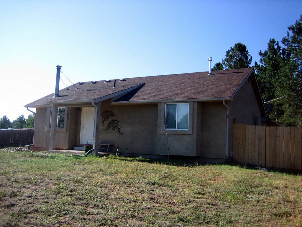 1237 Michael Ln.