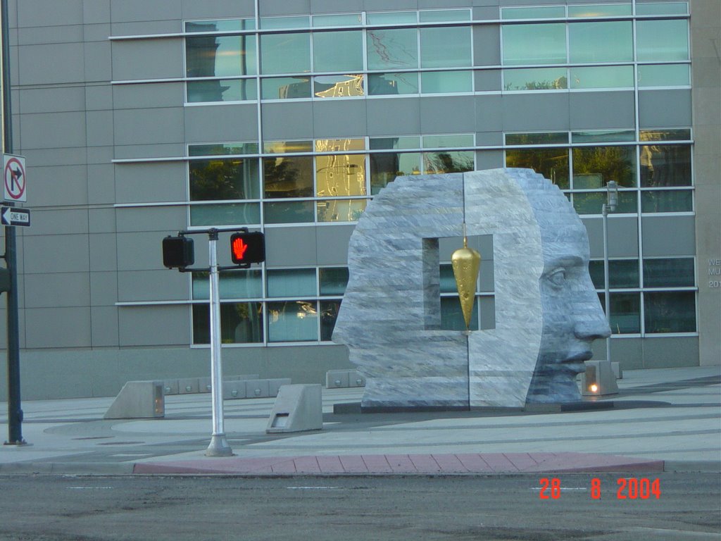Sculpture & Denver (08/2004)