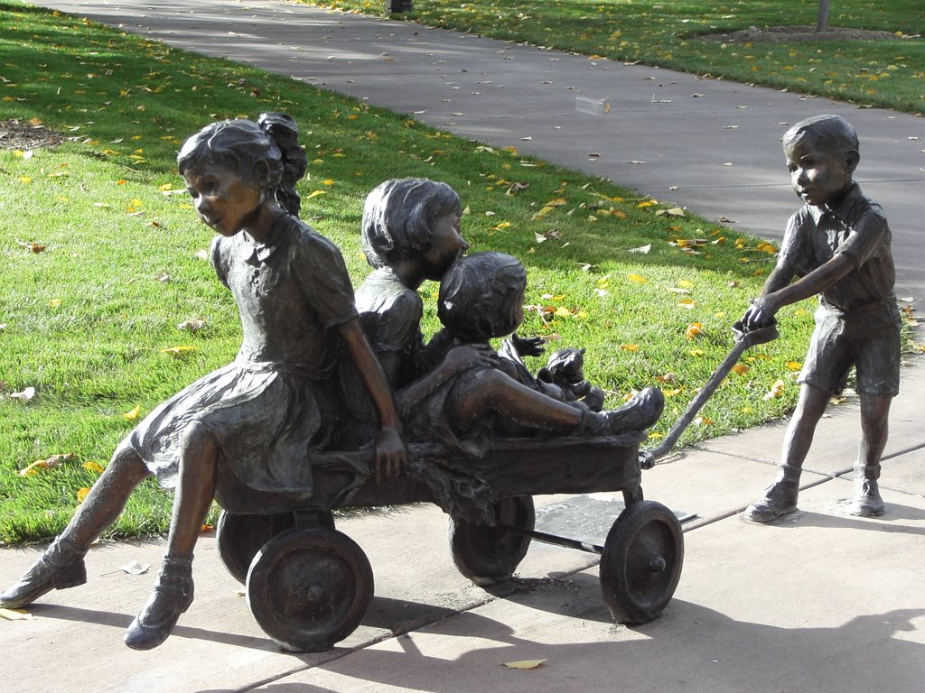 Statue of playing children - Loveland CO