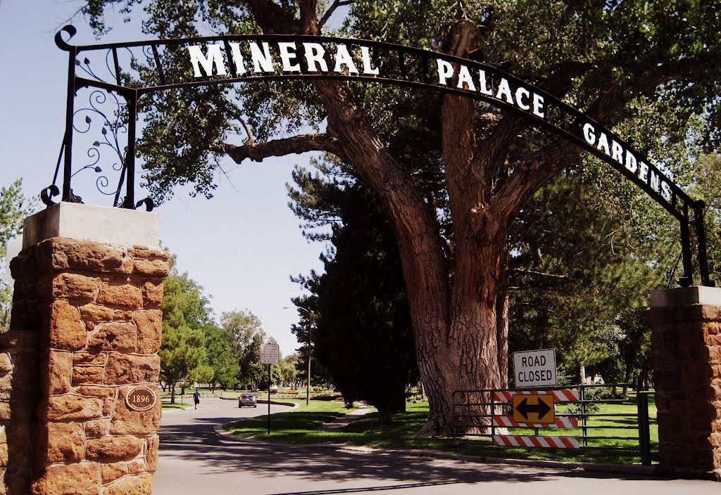 Pueblos historic Mineral Palace Gardens
