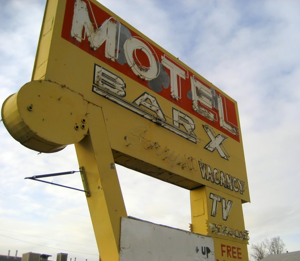 BAR X MOTEL
