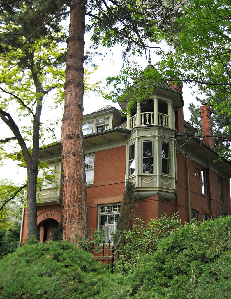 victorian home in West Highland