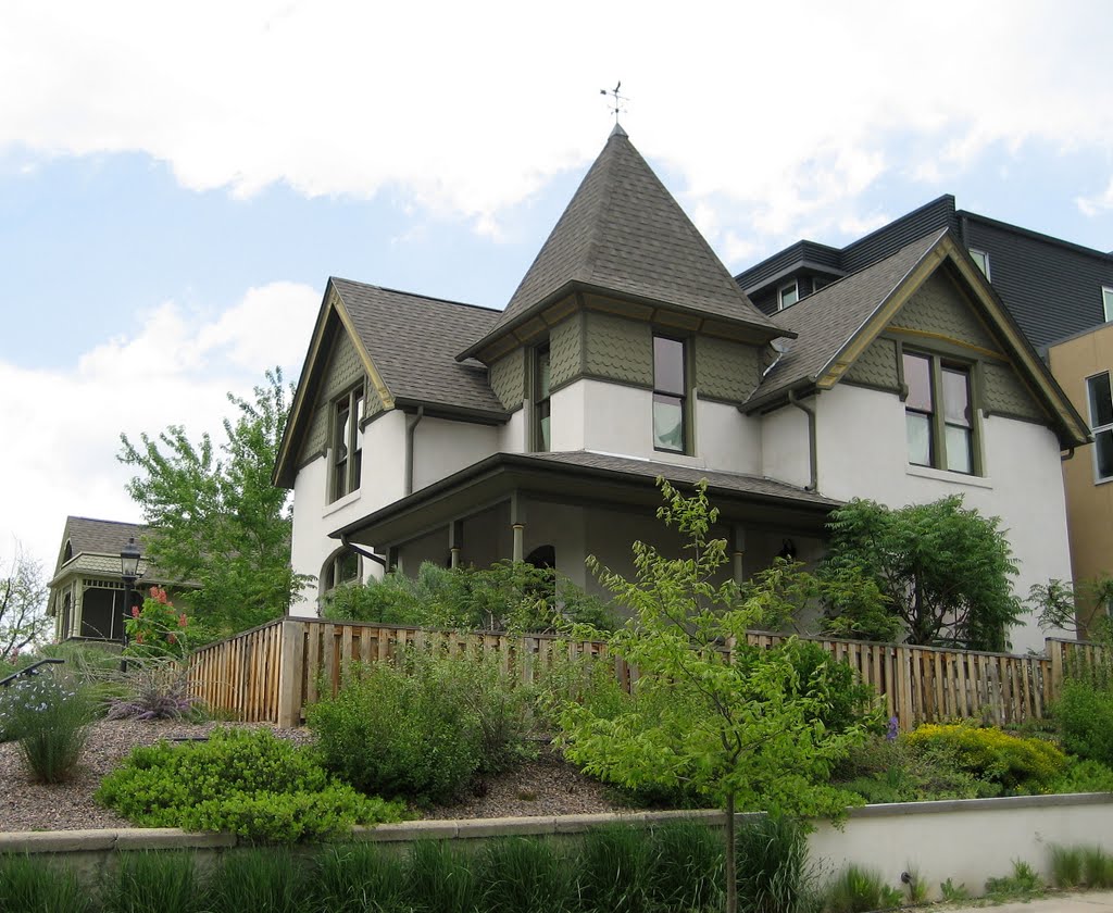victorian on the corner