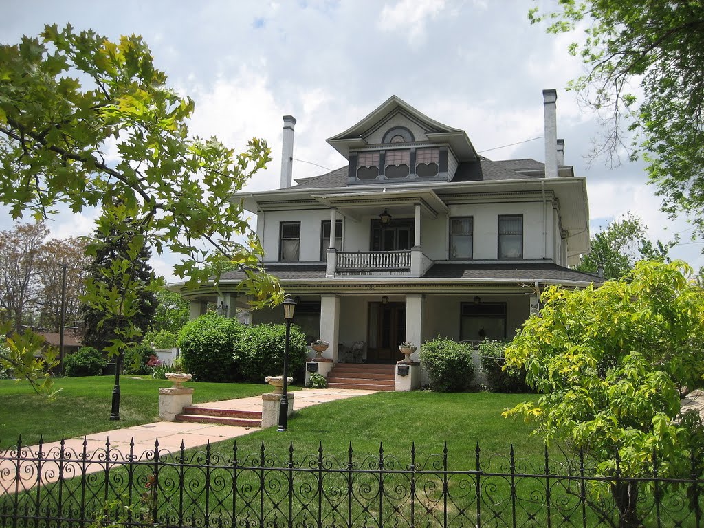 grand old victorian estate