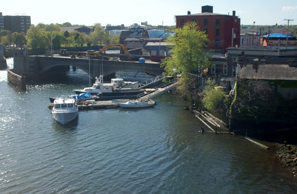 View from Amtraks Northeast Regional Train No. 476 at Bridgeport, CT