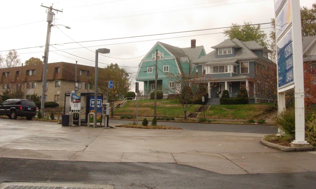 houses and gas