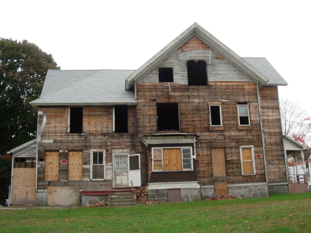 old house, unkempt