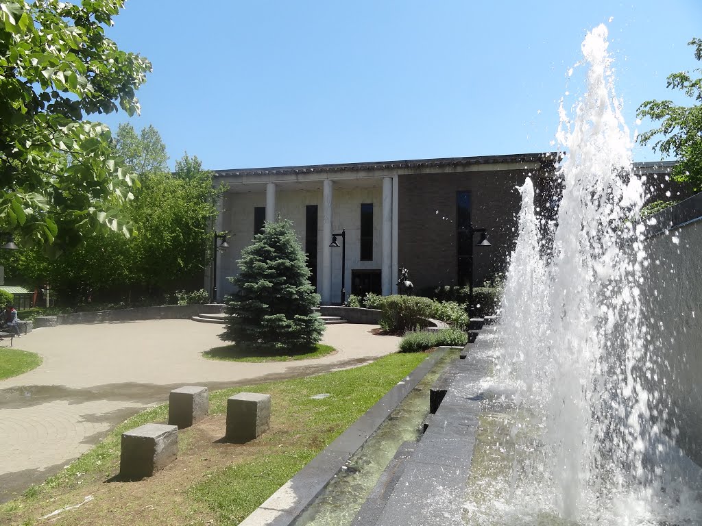 Danbury Public Library