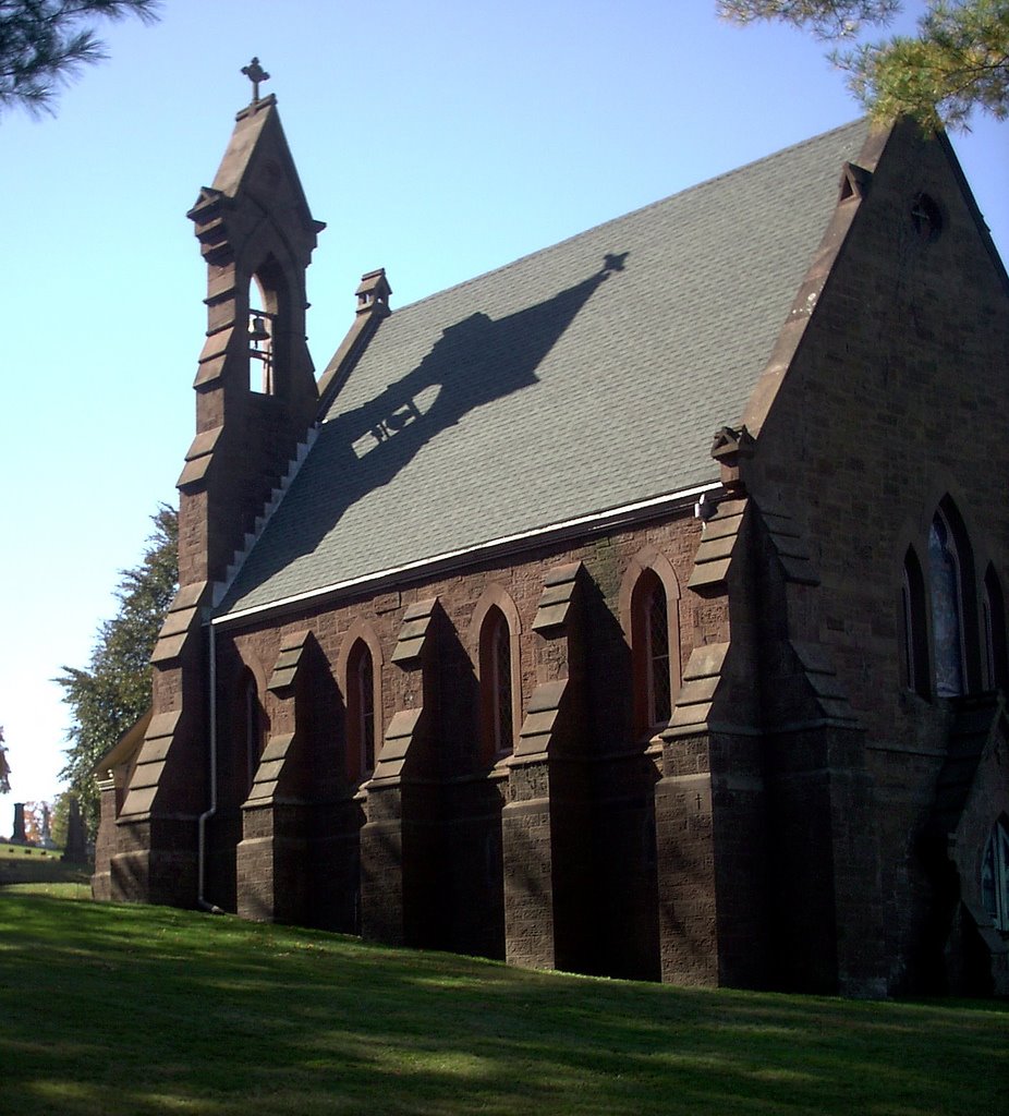 Indian Hill Cemetery Chapel (Summer)