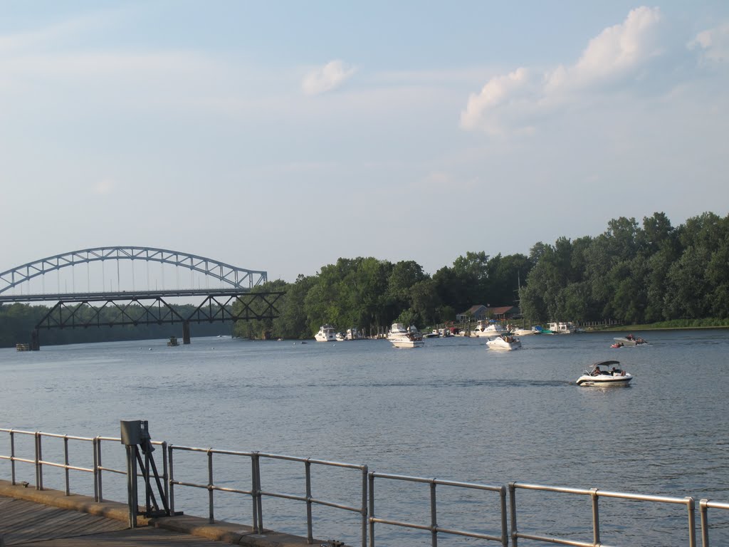 Connecticut River in Middletown