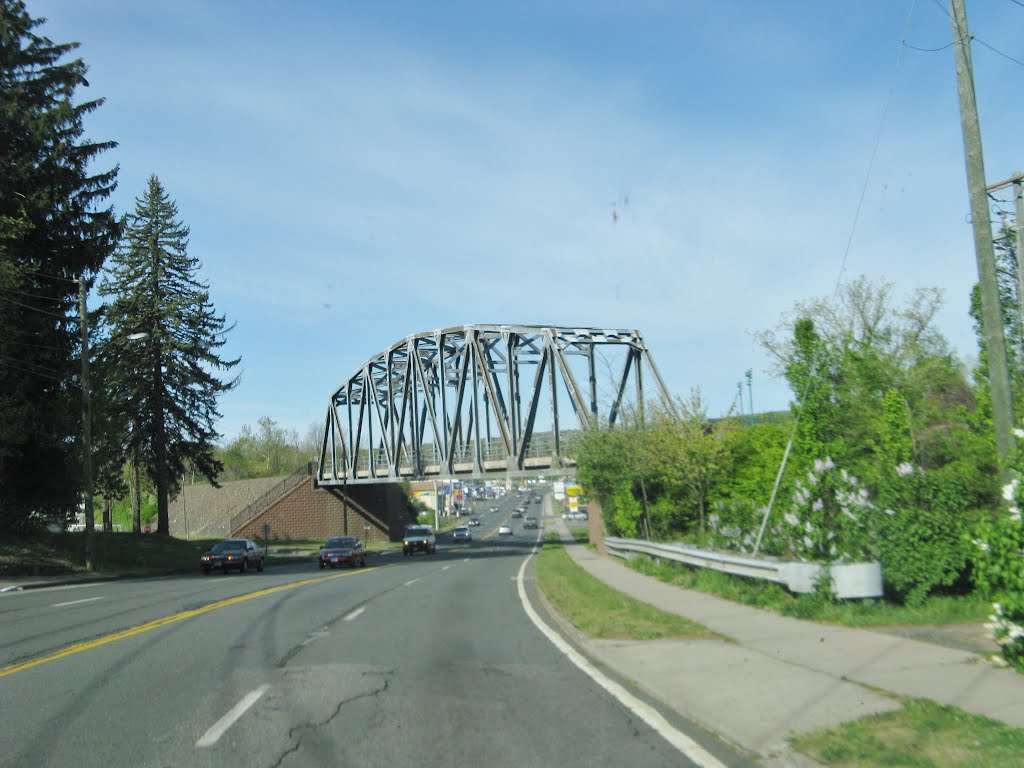 Middletown,CT  04/28/12 -13
