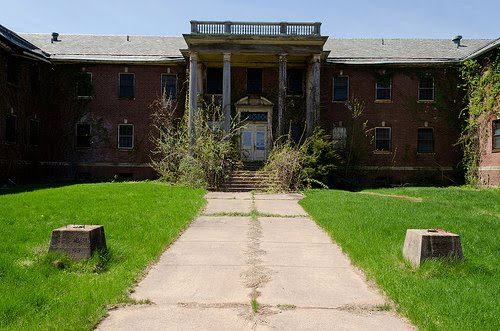 Connecticut Valley Hospital(18)