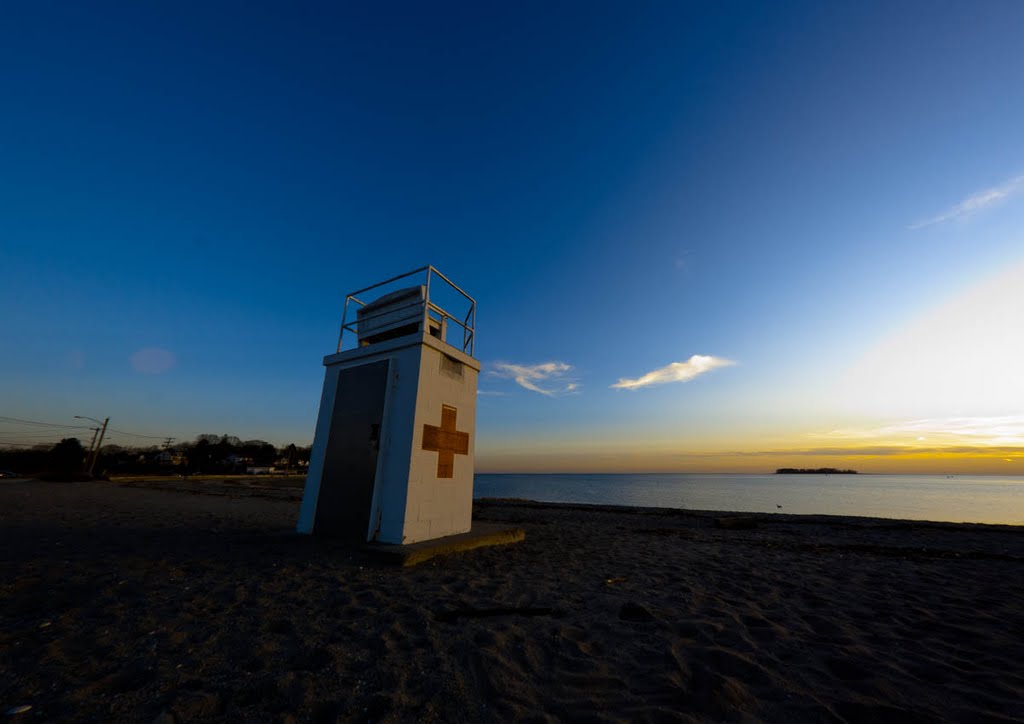 Gulf Beach guard stand Dec. 2011