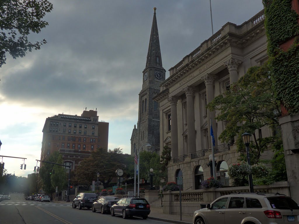 City Hall and First Congregational Church in New London, CT
