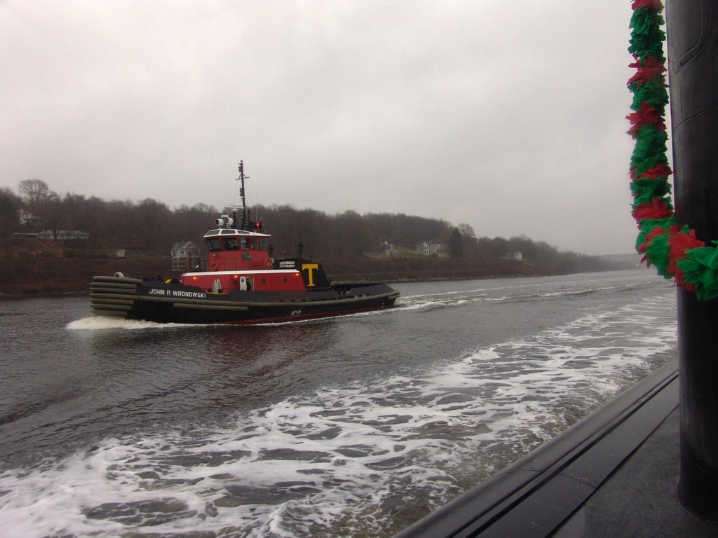 Tug John to starboard