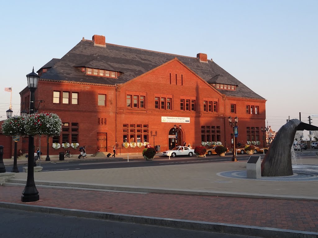 New London AMTRAK Station