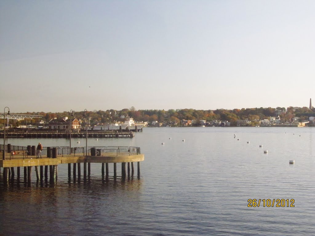 New London Bay from Amtrak