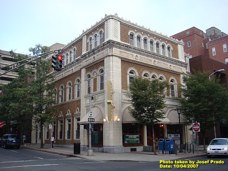 Temple St. x Crown St.