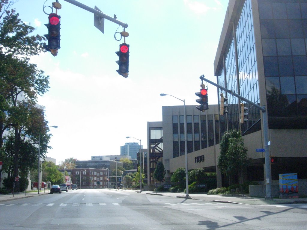 Summer St at Hoyt