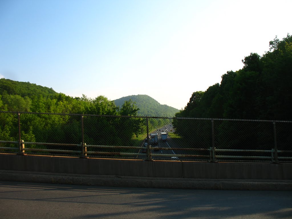View of Mt. Higby from I-91 overpass on Country Club Rd., Middletown - May 14 2010
