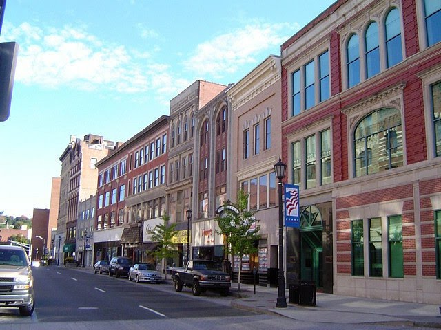 Grand St