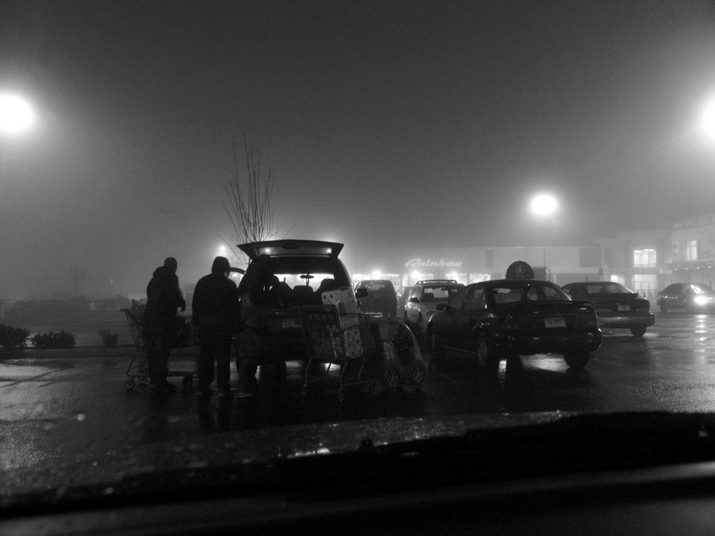 Shopping at Night / efitzsmith.com ©2007