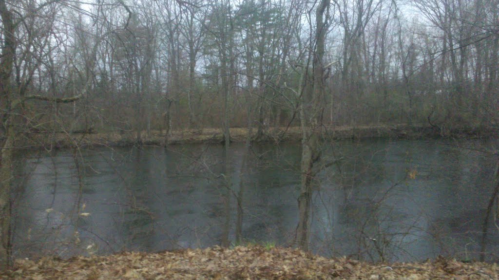Farmington River from Nod Road, Simsbury, Connecticut April 24 2011