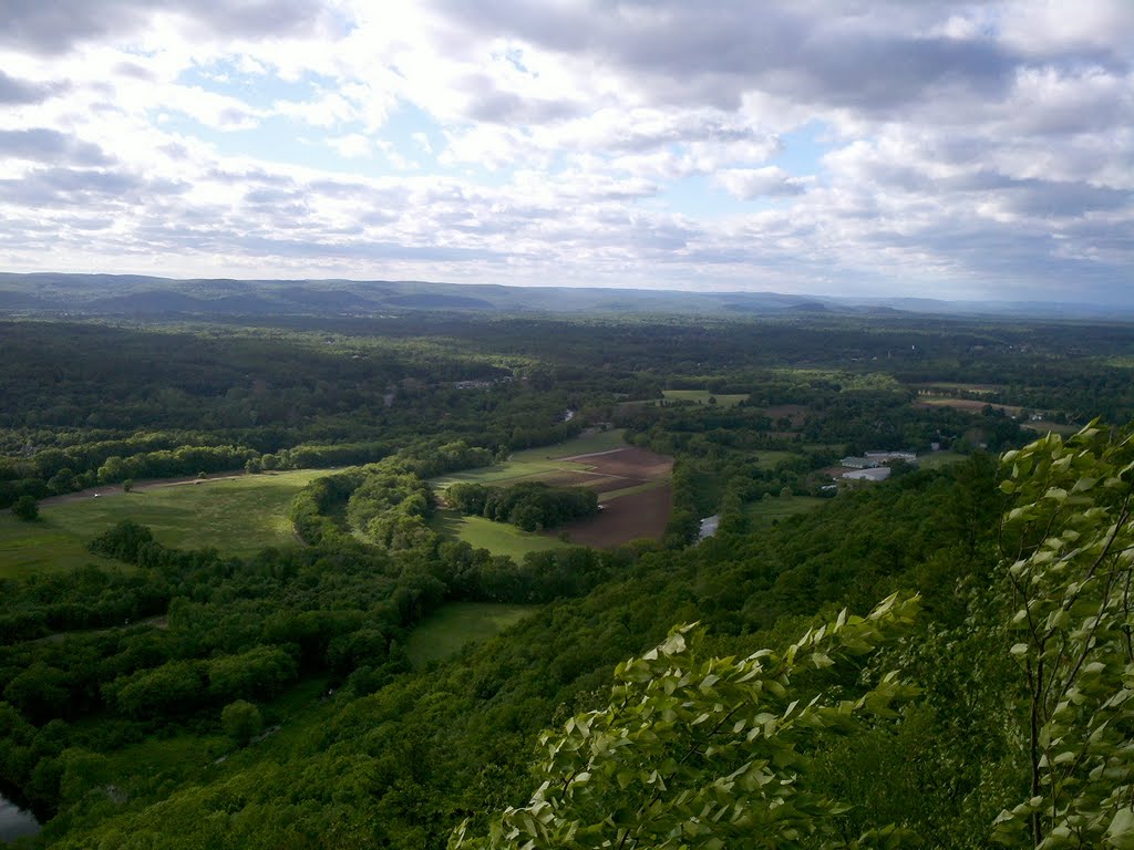 Northwestward Across Simsbury, CT to Barndoor Hills and Beyond from Cliffline Trail, Talcott Mountain State Park June 2 2011
