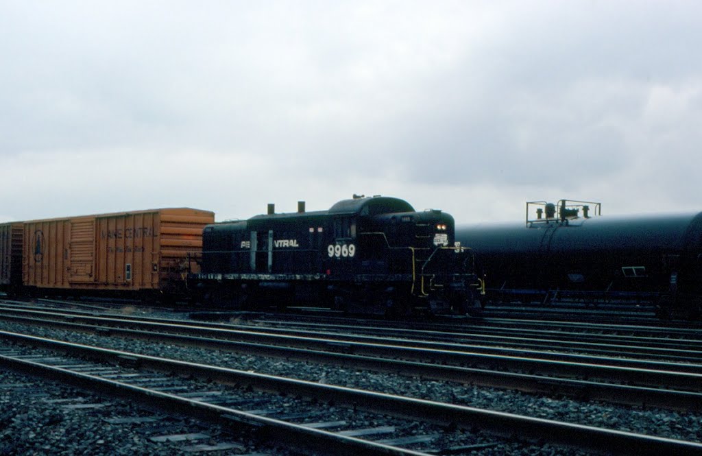 Conrail, Ex Penn Central Railroad, Alco/EMD RS3M No. 9969 at Hartford, CT