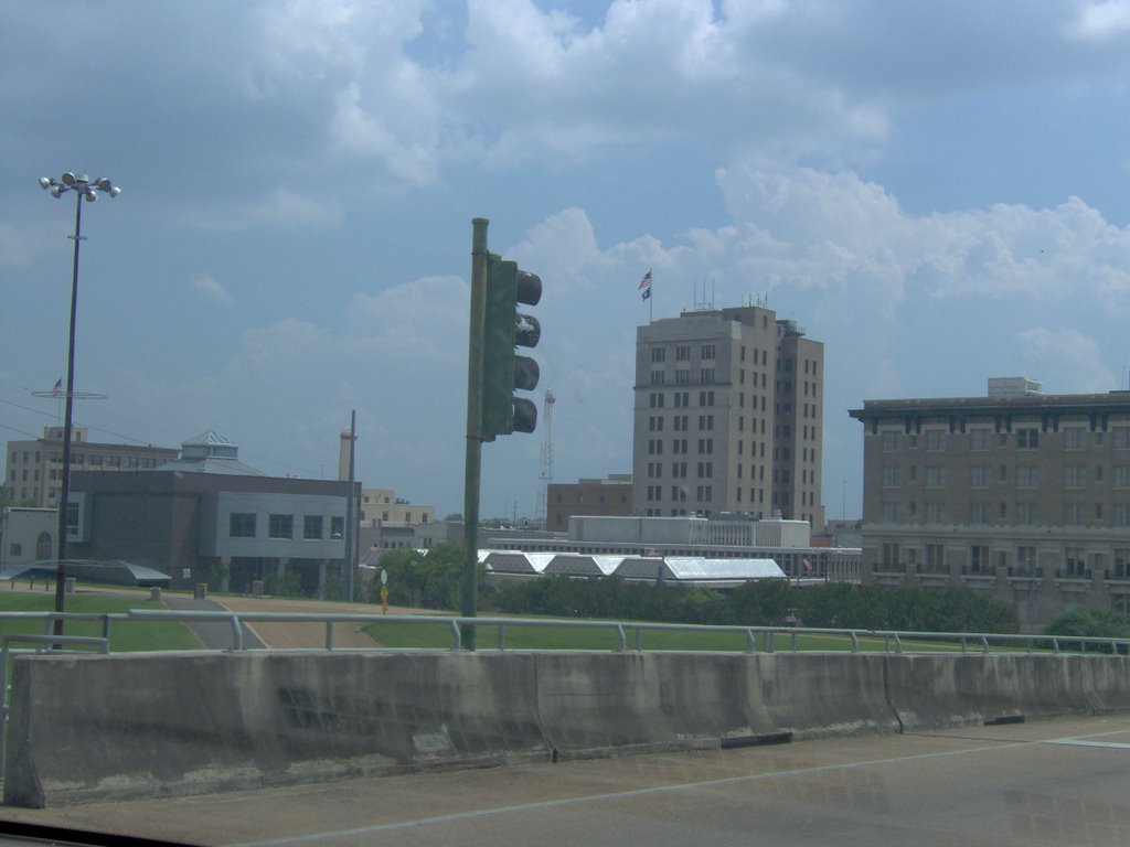 Approaching Downtown Alexandria
