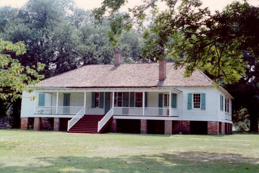 Magnolia Mound Plantation