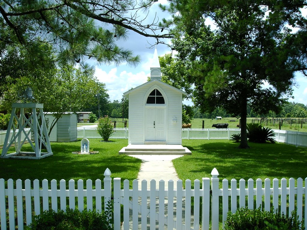 "Worlds smallest Church" - Madonna Chapel