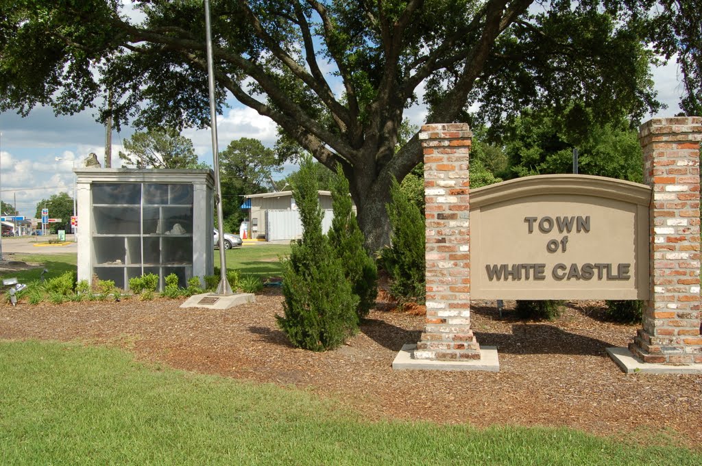 Welcome Sign and Preserved Vaughan Tomb - White Castle, LA