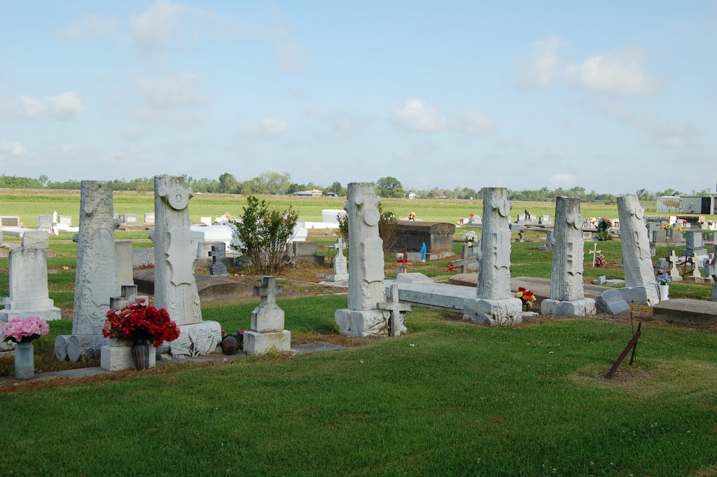 White Castle Cemetery - White Castle, LA