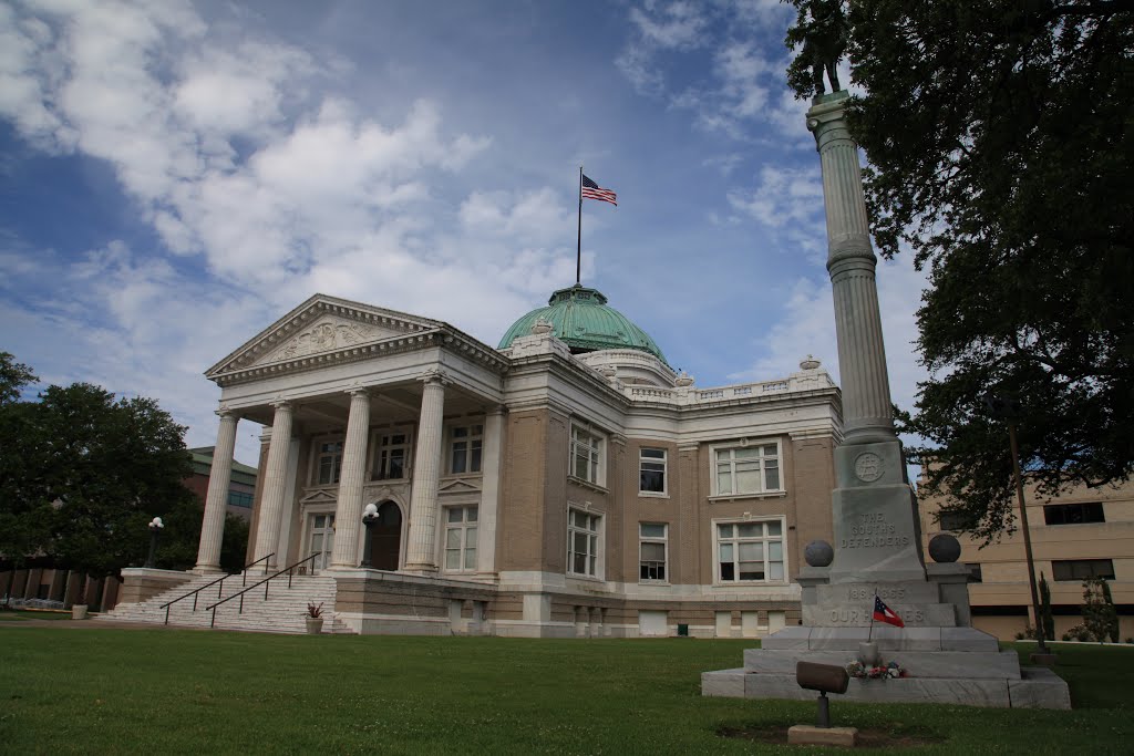 Calcasieu Parish Courthouse ( 14th judicial district )