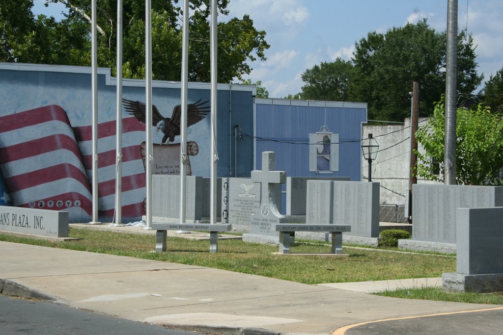Veterans Plaza