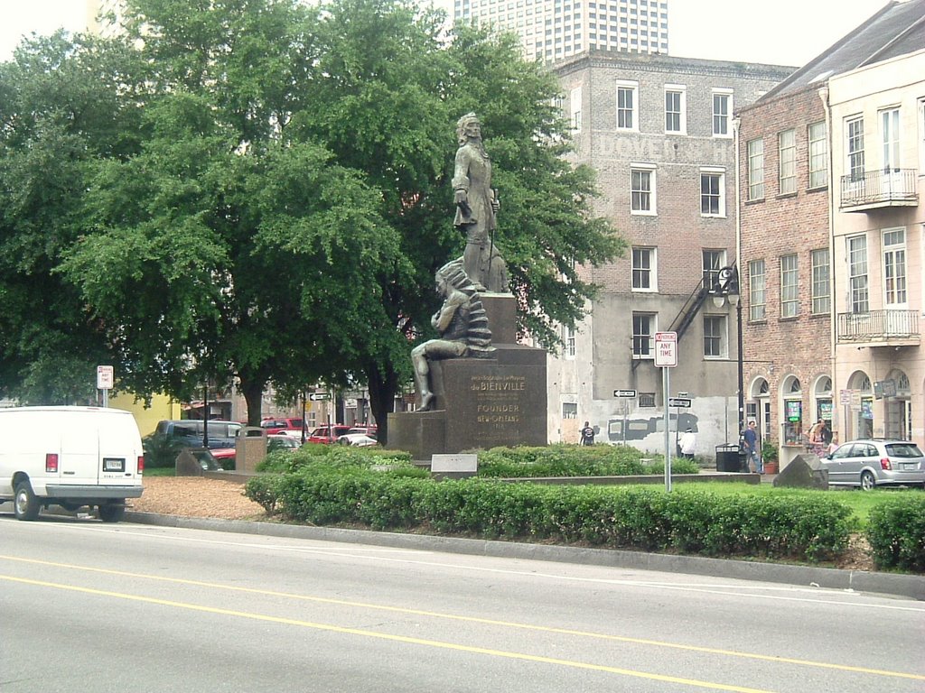 NEW ORLEANS:A statue of Jean Baptiste le Moyne, Sieur de Bienville