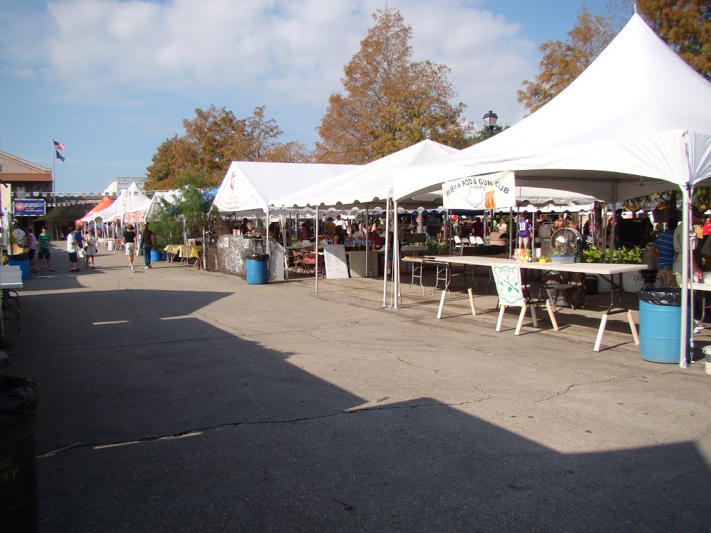 Bouligny Plaza
