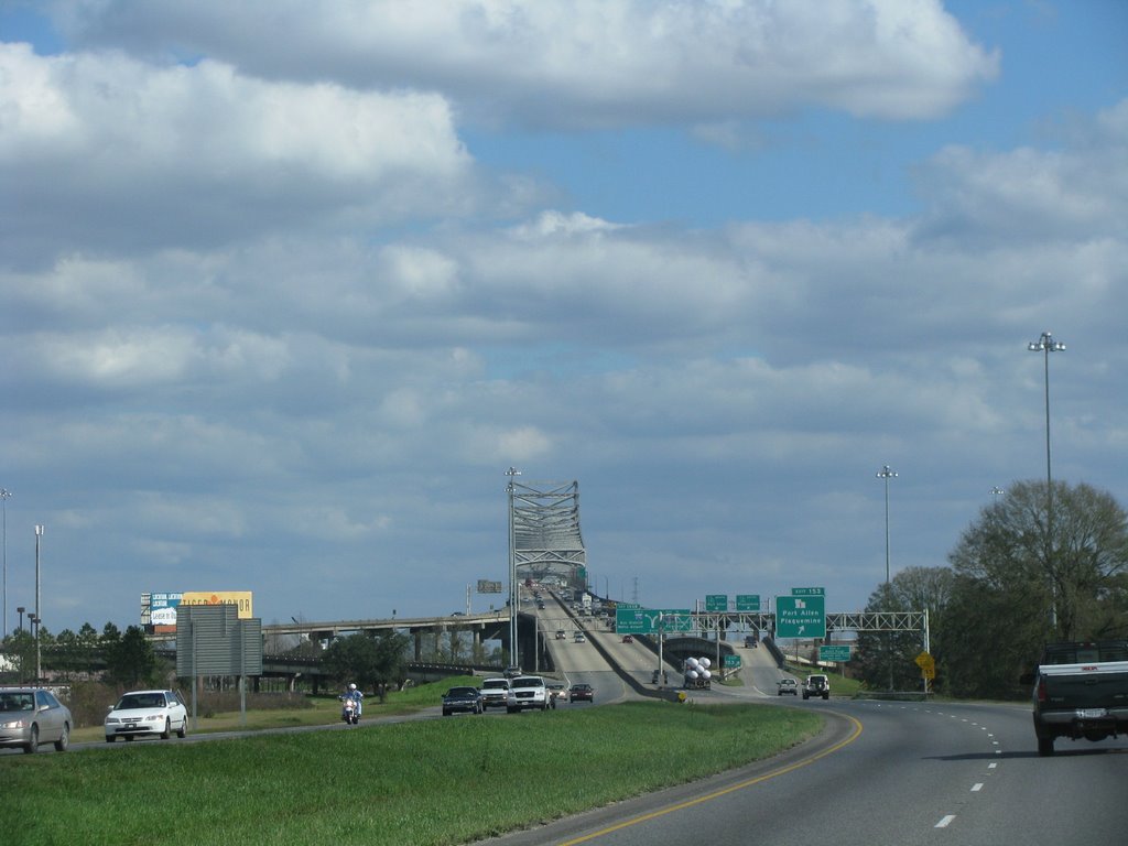 Mississippi river bridge