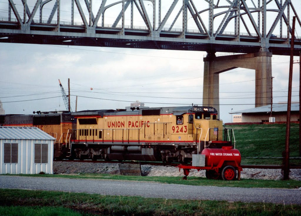 UP 9243