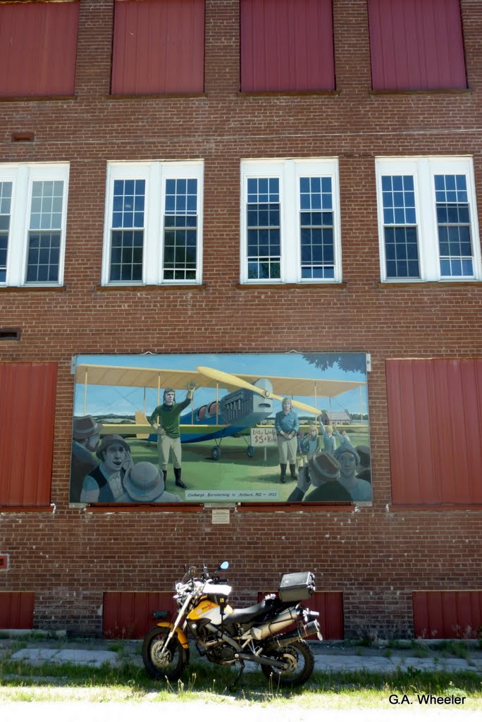 Mural of Charles Lindbergh.