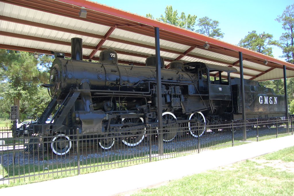 GM&N #72 Train Engine - Franklinton, LA