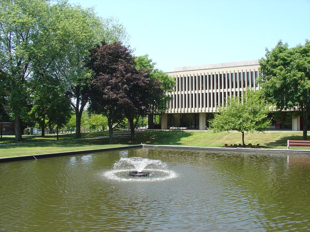 McQuade Library, Merrimack College, North Andover, Massachusetts