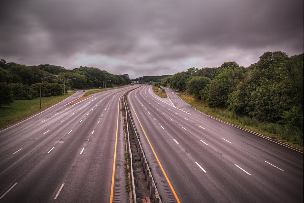 Woola.. no cars on the road