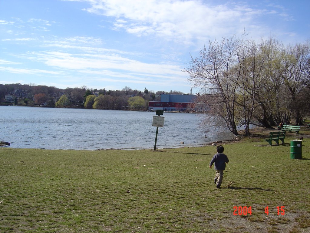 Spypond, April 2004