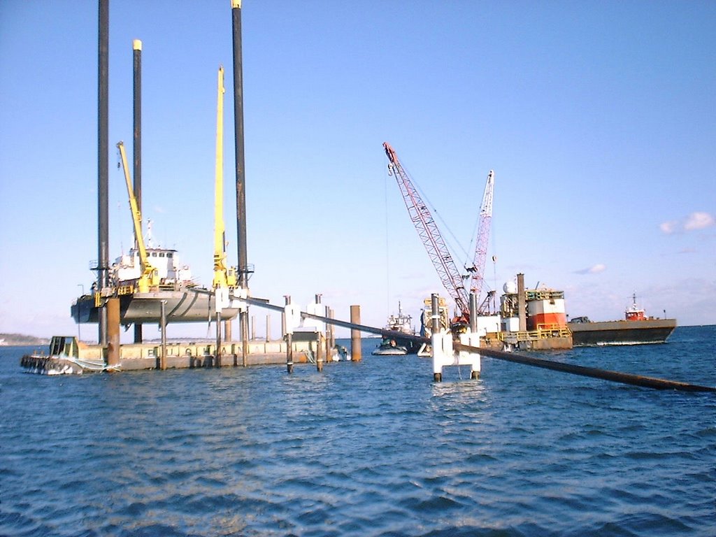Jacking barge pipeline Beverly Harbor